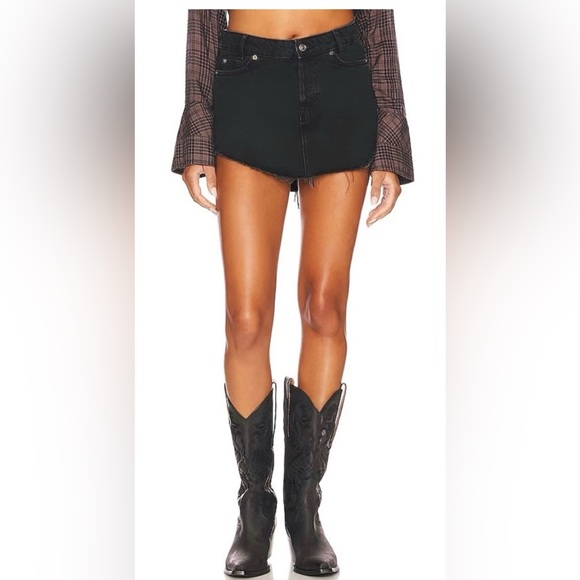 Free People Dresses & Skirts - FREE PEOPLE SKY HIGH MINI SKIRT SIZE 14 BNWT